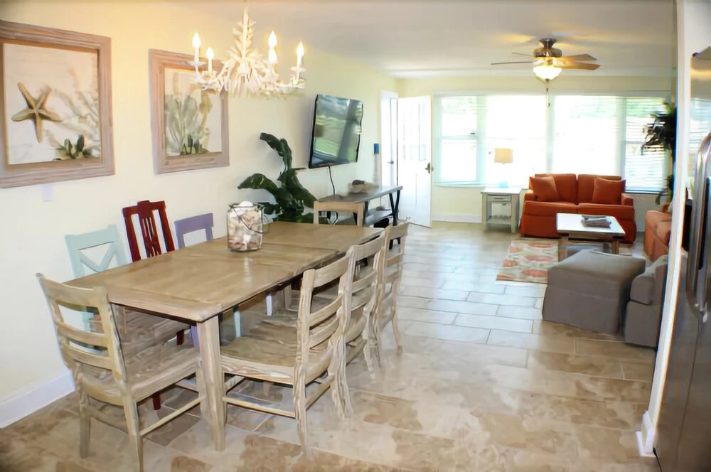 Blue Wave #46309 - 3 Br Home