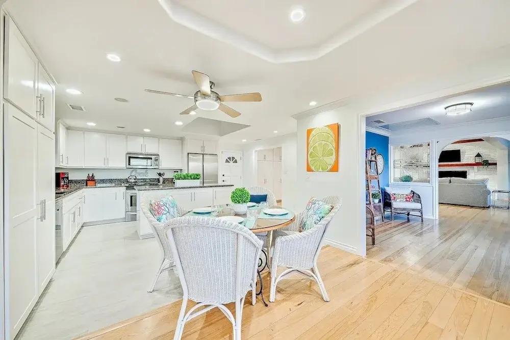 1185 Tamarack 4 Bedroom Home by RedAwning