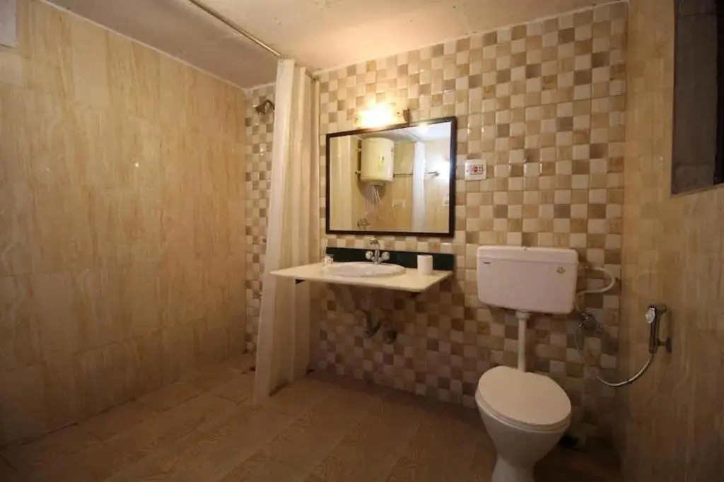 OYO 4610 Hotel Lake Resort