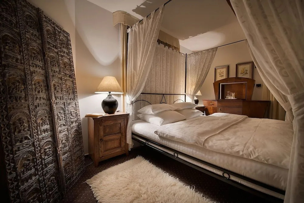 Chateau Loucen Garden Retreat