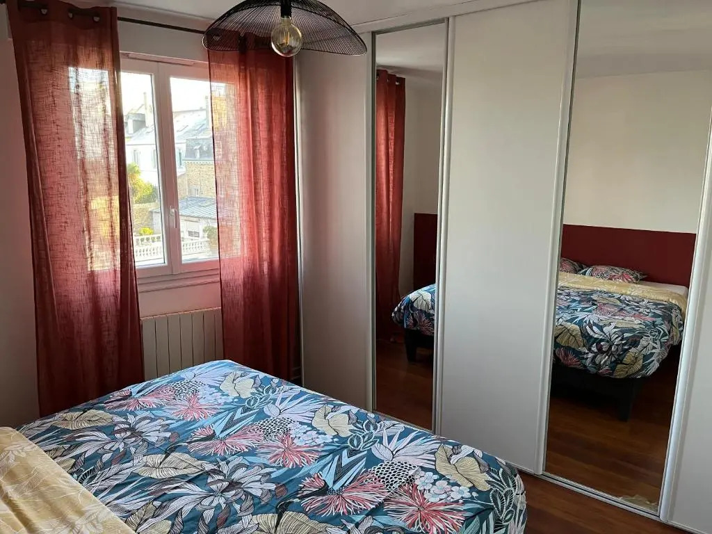 Appartement quartier calme. Proche Port et plages.