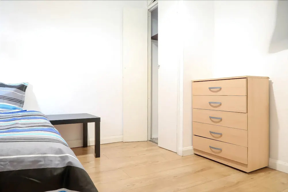 Greenland House Deluxe Guest Room