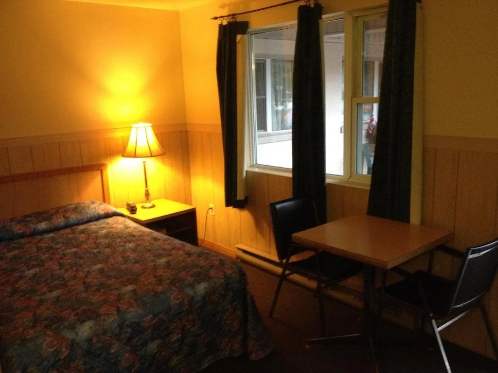 Airport Motel