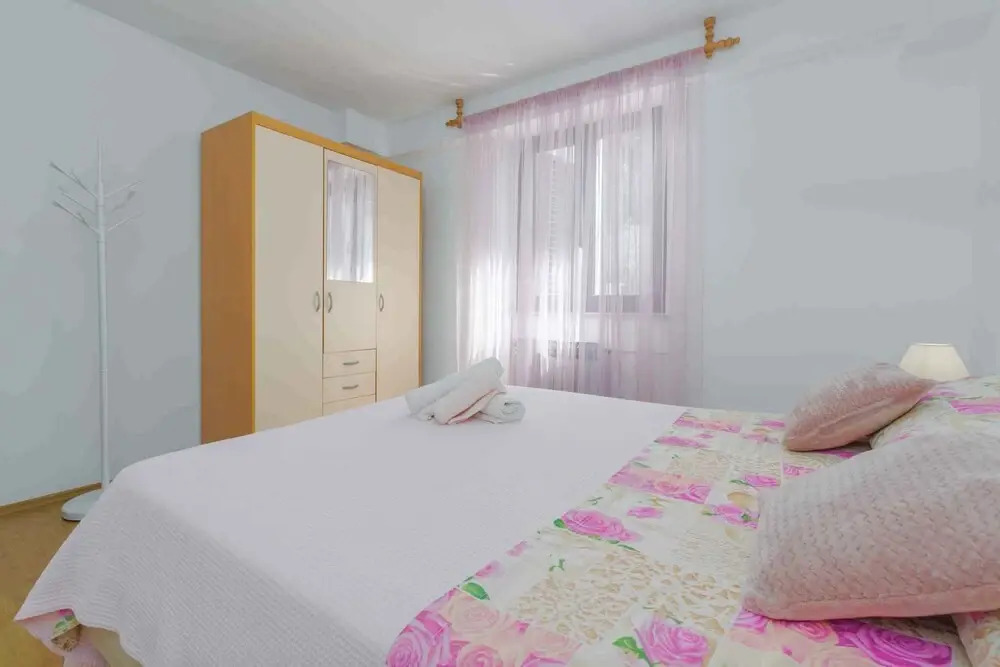 Ferienwohnung mit Wlan und Schöner Terrasse