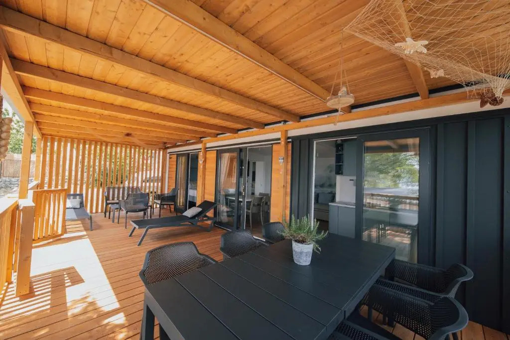 Memita Mobile homes, Selce