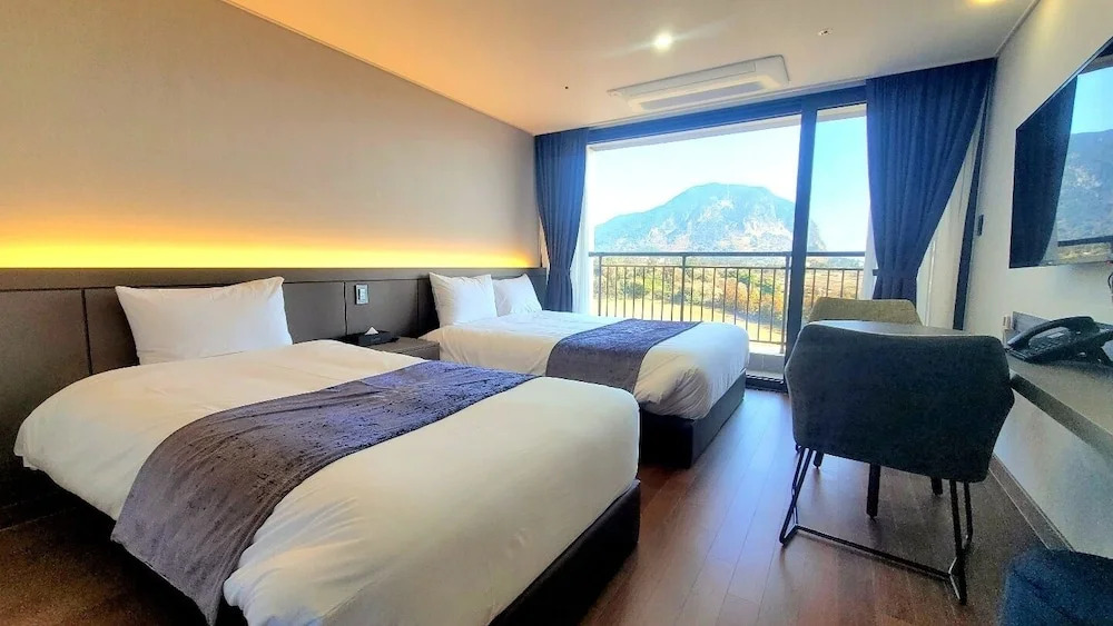 Sanbangsan Hotel