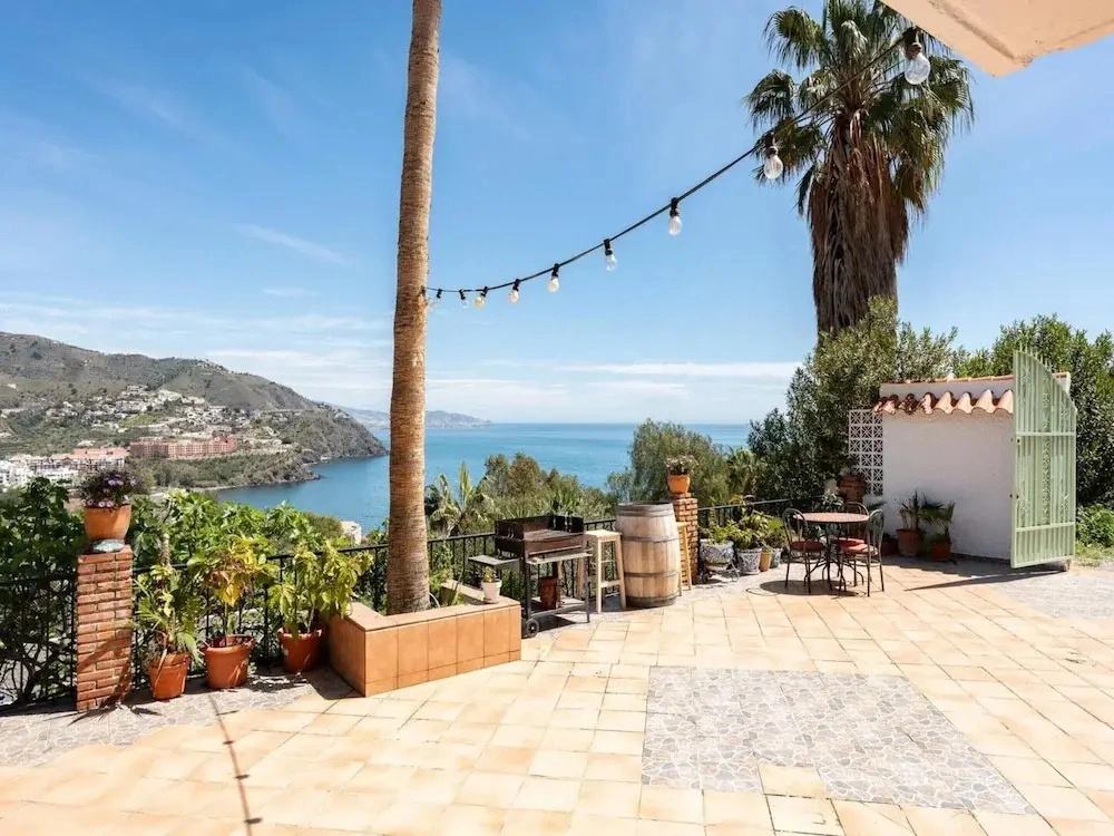 Faros Sun Beach & More in Almunecar