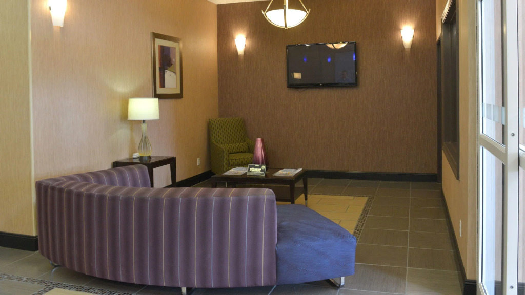 Holiday Inn Express Baton Rouge North by IHG