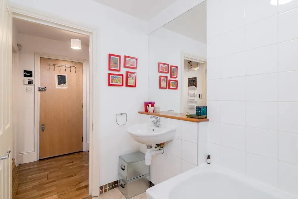 Good Size 2 Bedroom in a Perfect Location