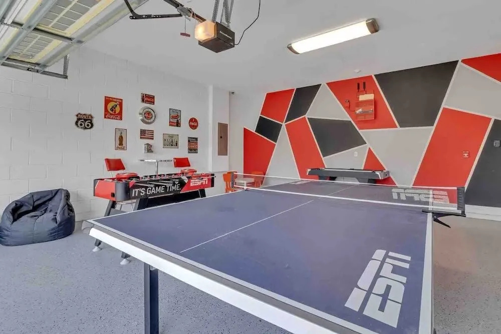 Chic 8BR All Suites With Pool and Game Room