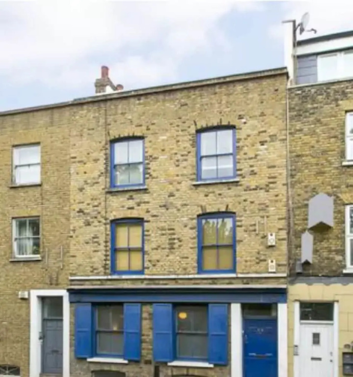 2 Bedroom Victorian House With Garden
