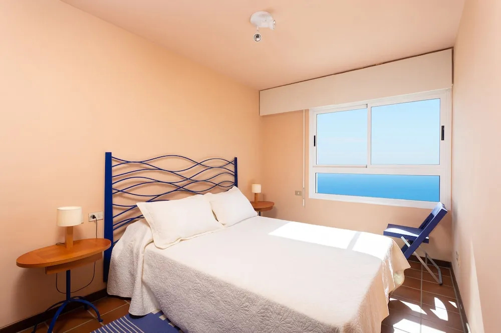 Beach Life Apartment, Exclusive Seafront Triplex