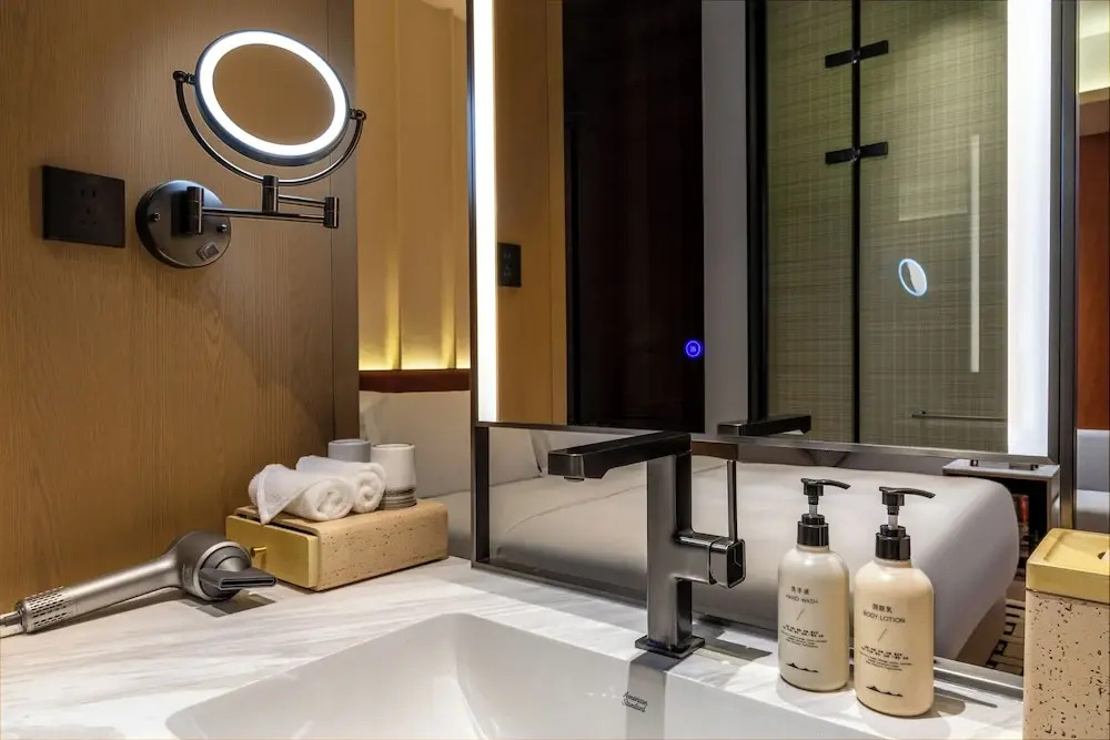 Healing Mind Dianyu Yunjing International Resort Hotel Kunming Dianchi Grand View Park Fuhai Metro Station Branch