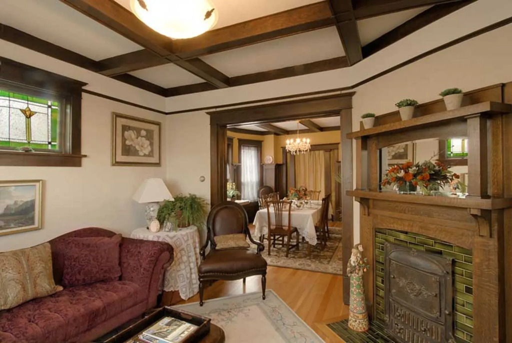 Fisher House Victoria Bed and Breakfast