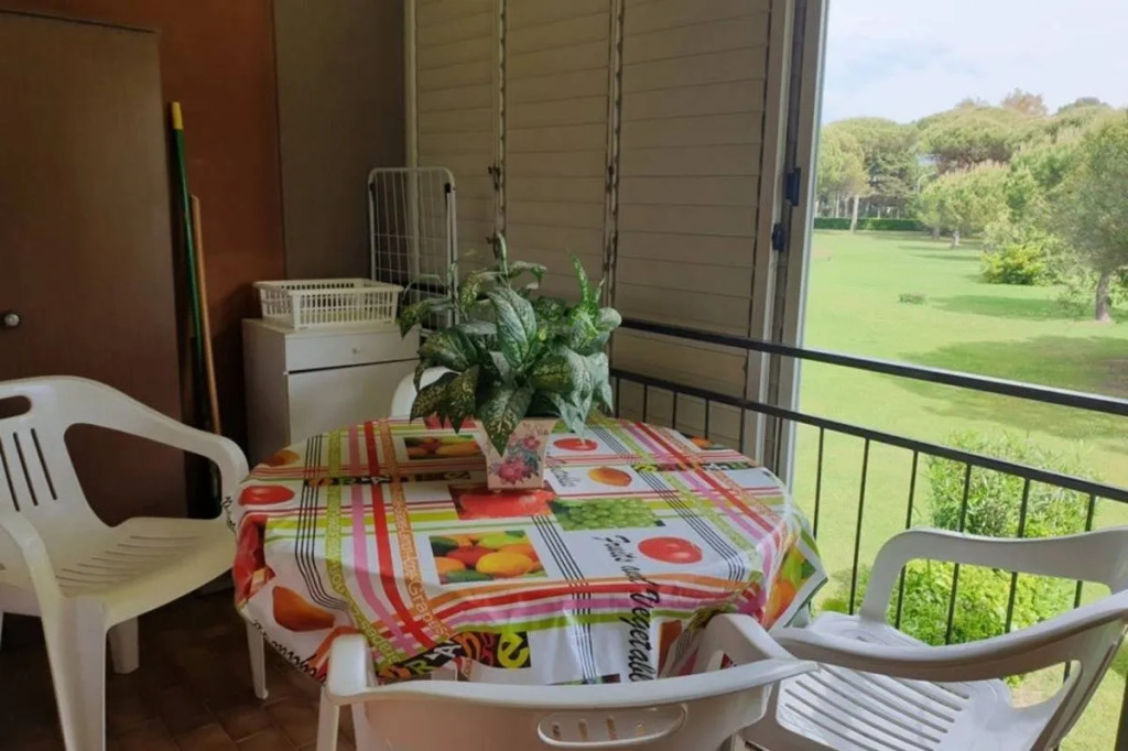 IssTravel, Holiday Homes from 400 to 900 mt from the sea, apartments 6 beds