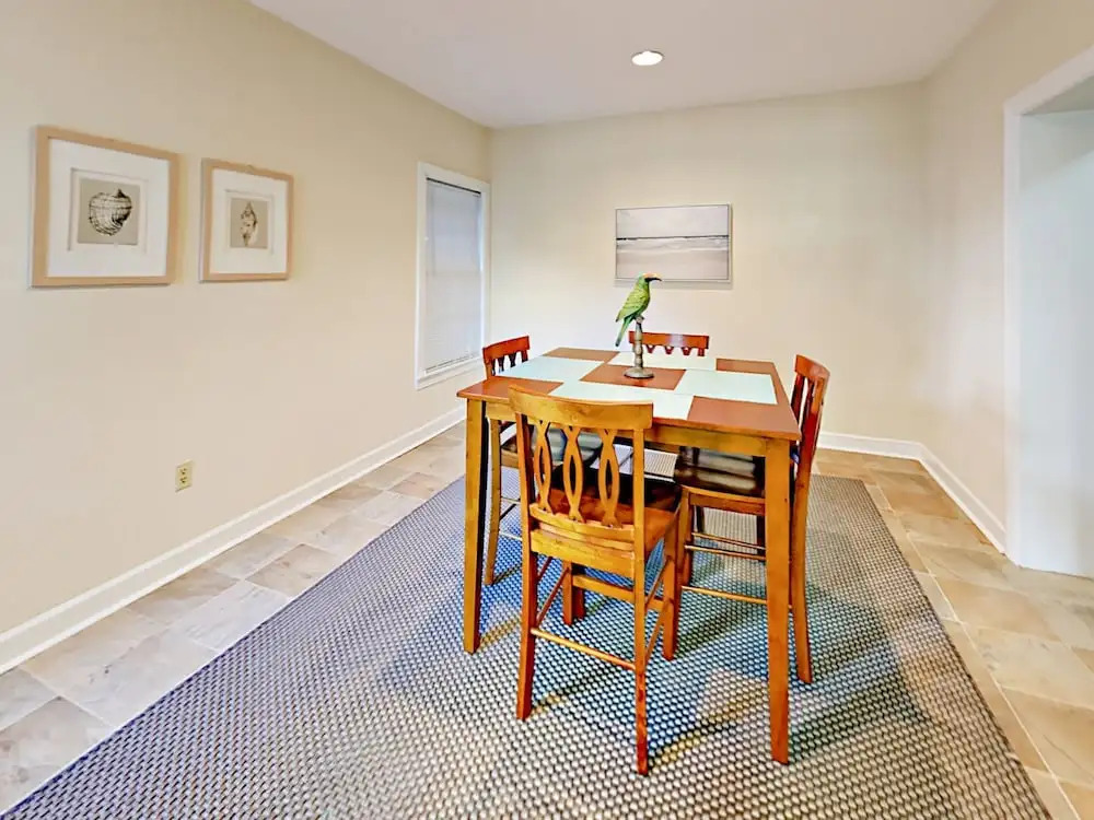 127 E Liberty Townhouse Unit A 1 Bedroom 1.5 Bathroom Townhouse