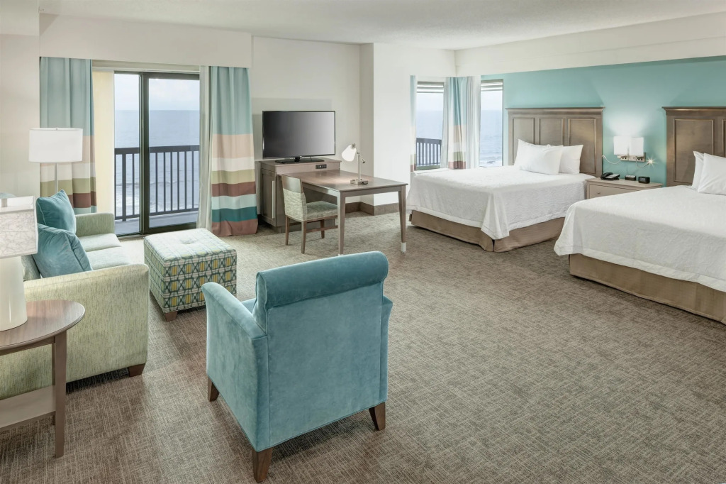 Hampton Inn & Suites by Hilton Carolina Beach Oceanfront