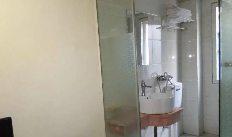 Tongxing Business Hotel