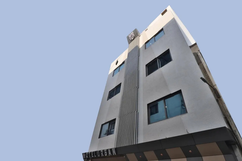Treebo Urban, 1 Km From Railway Station