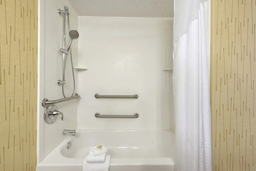 Holiday Inn & Suites Duluth-Downtown by IHG