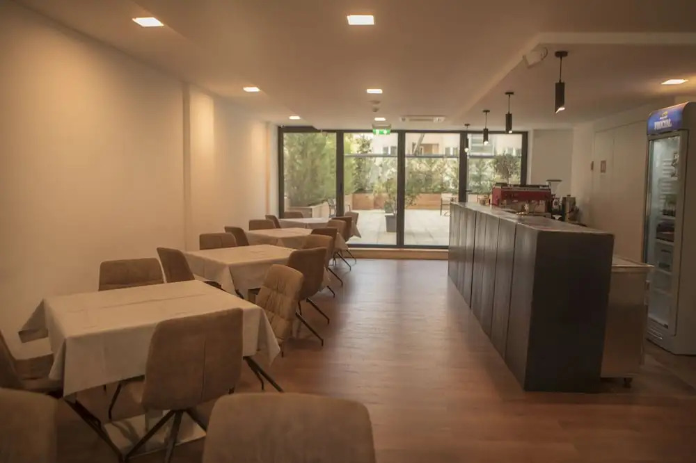 Hotel Qama