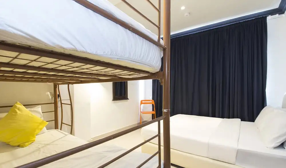 ZEN Hostel The Bed Station