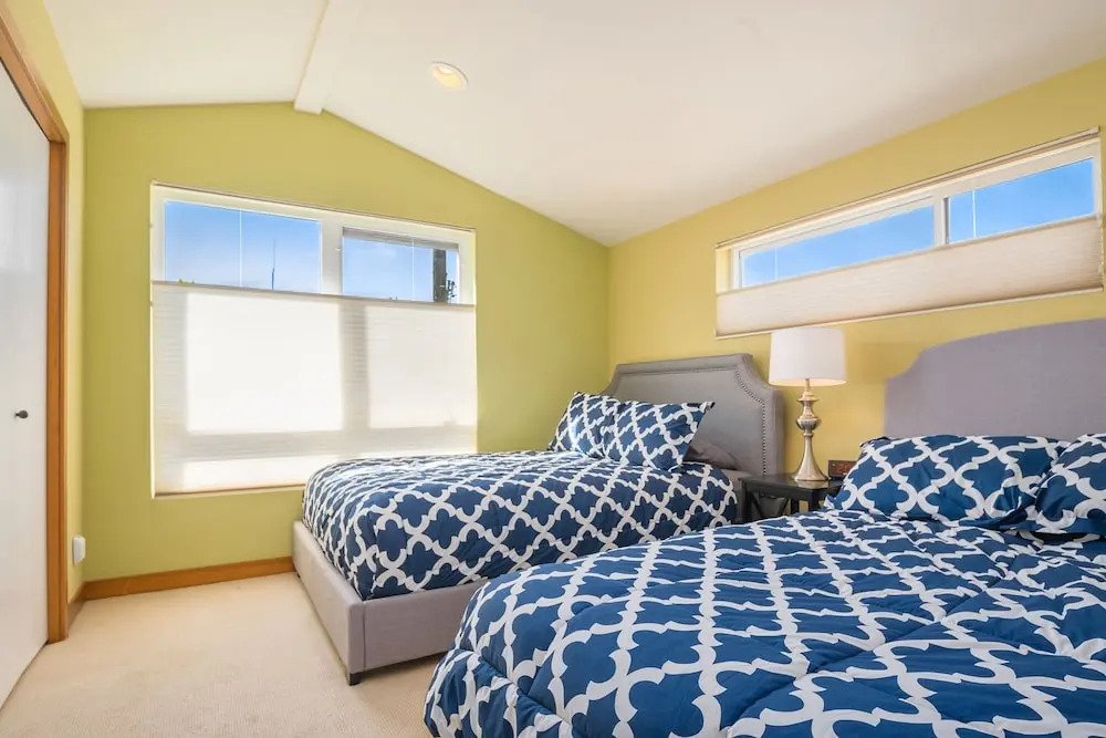 Seattle Vacation Home-18th Ave Townhome
