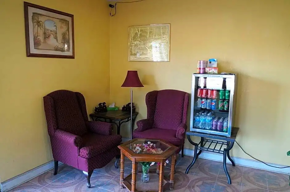 Ozark Inn & Suites