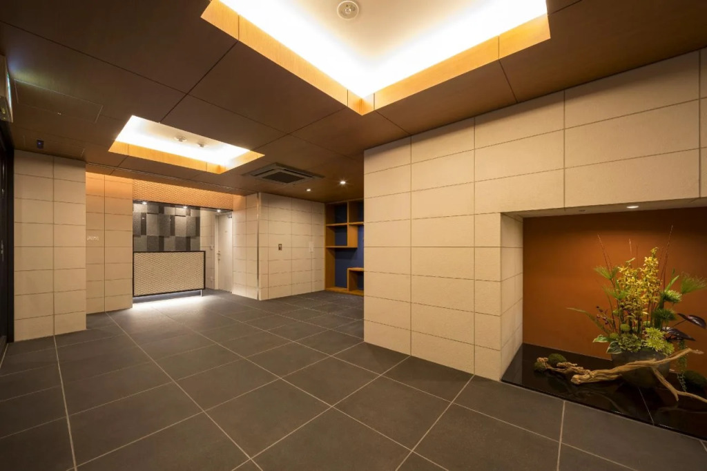Nedoco Osaka West