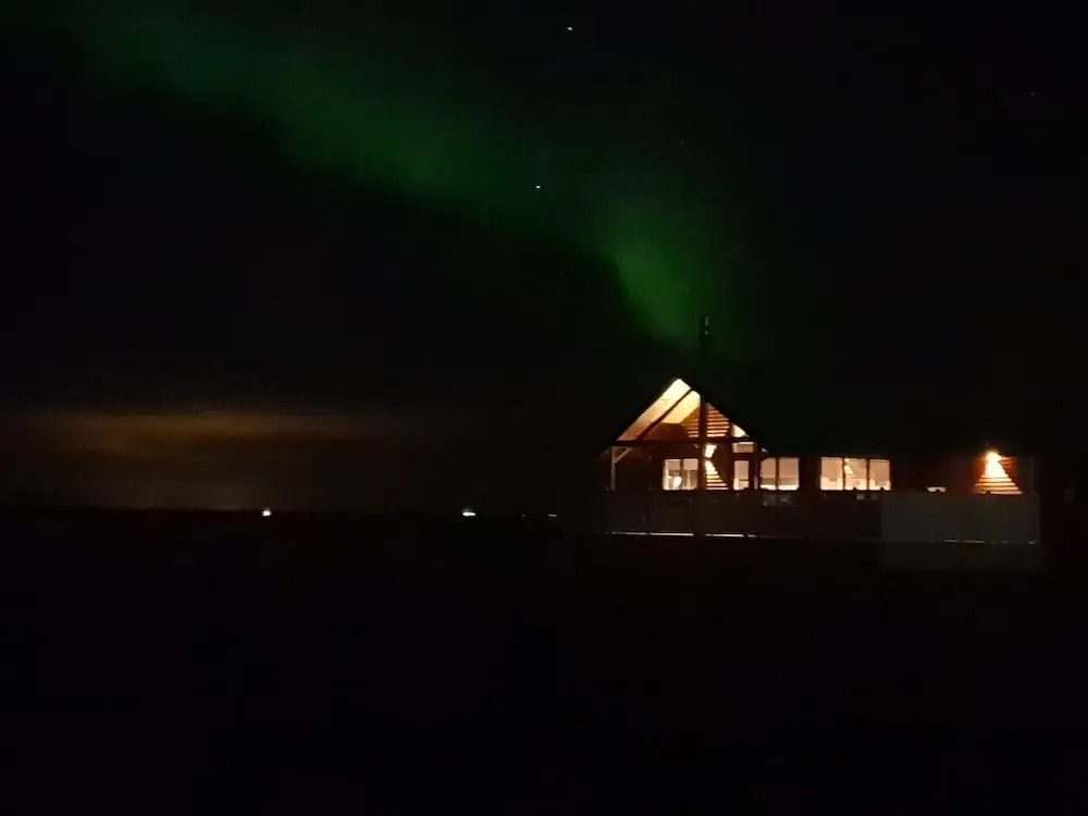 Black Beach Cottage Small