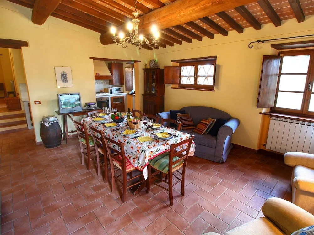 Escape to Vineyards, Elba