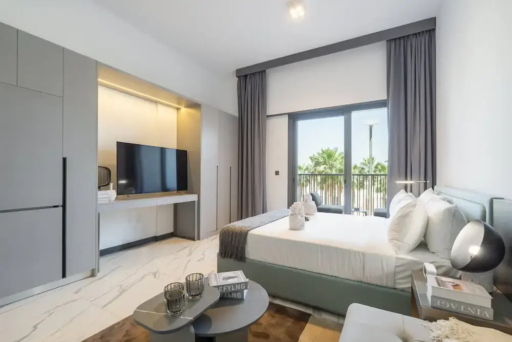 Modern and Stunning Studio in MAG 910 MBR City
