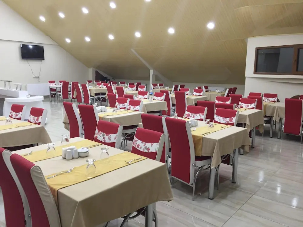 Royal Ozcelik Otel