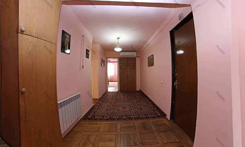 Apartments on Sarmen