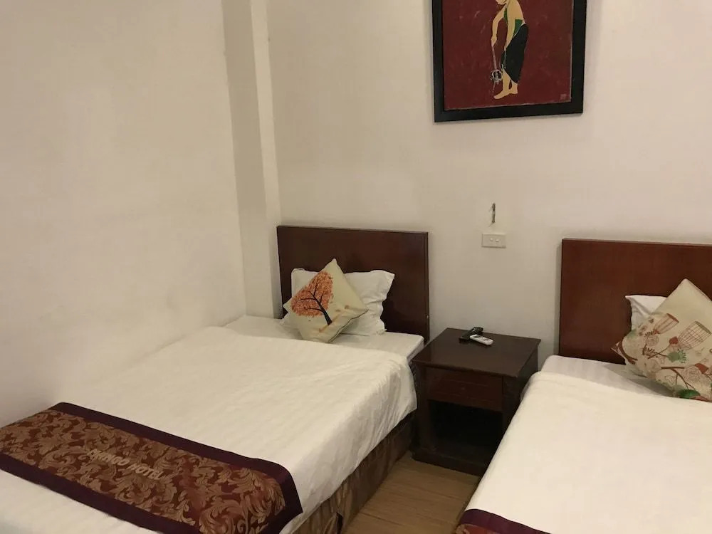 Oyo 1005 Palace Hotel