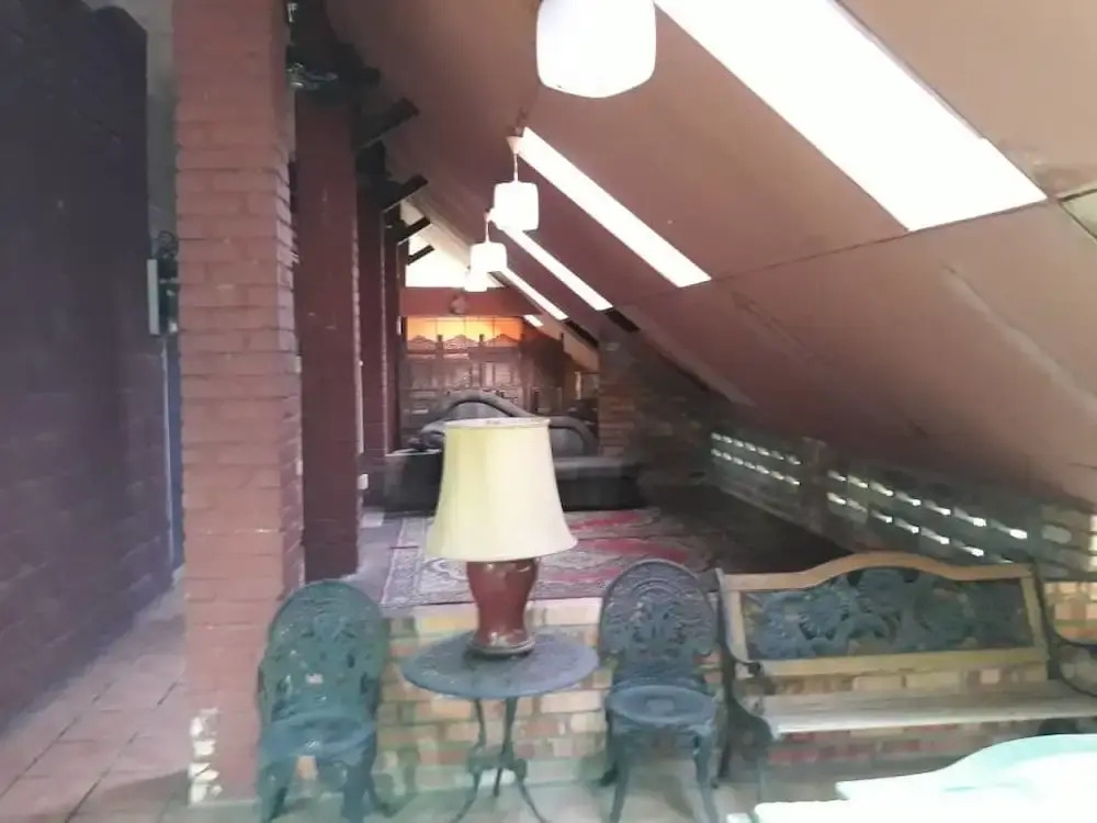 Le Chateau de Puah HomeStay