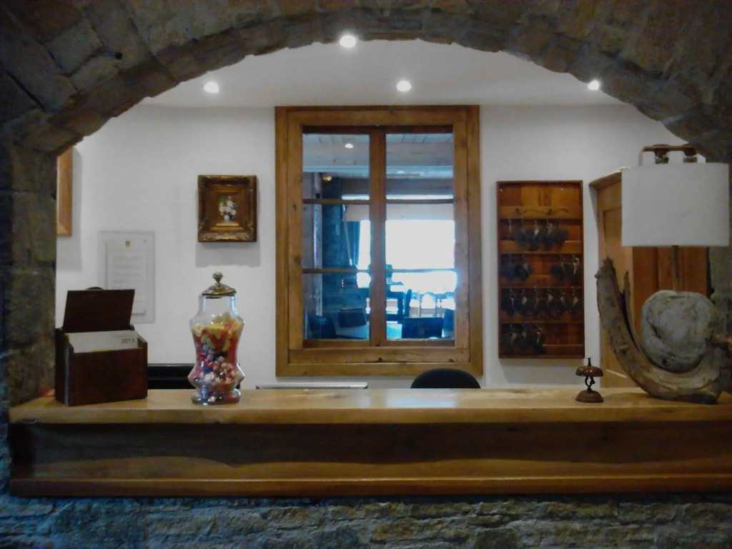 LEpicerie Du Monal