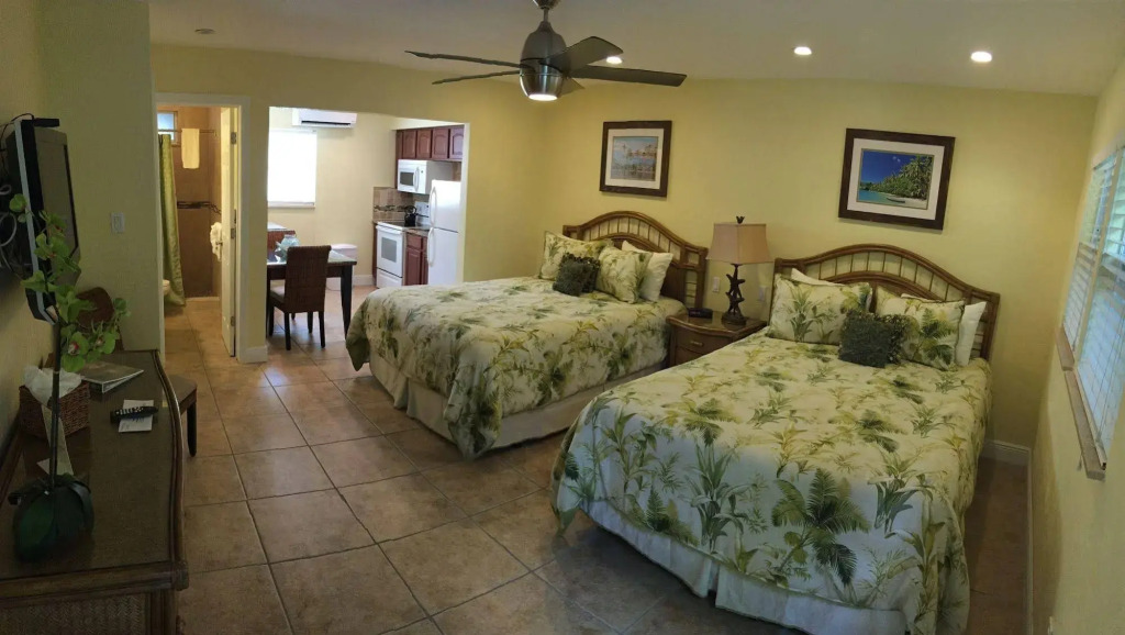Bay Harbor Lodge