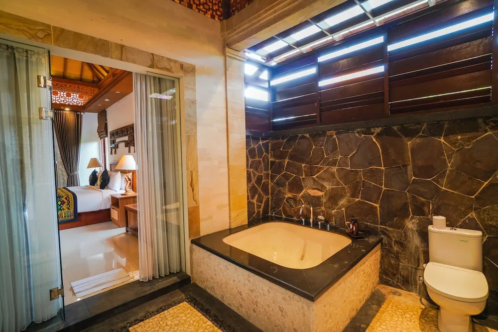 Giri Bhagawan Villas Spa
