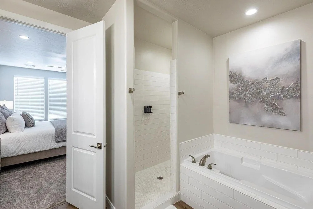Canyon Crest Escape