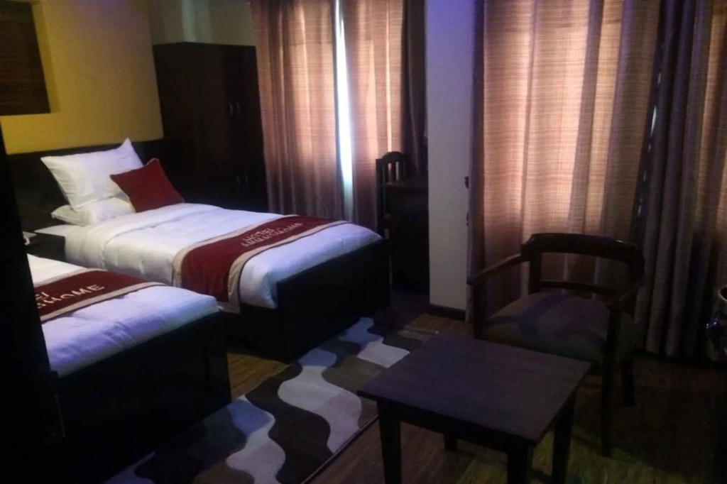 Budget Hotel Multiplex