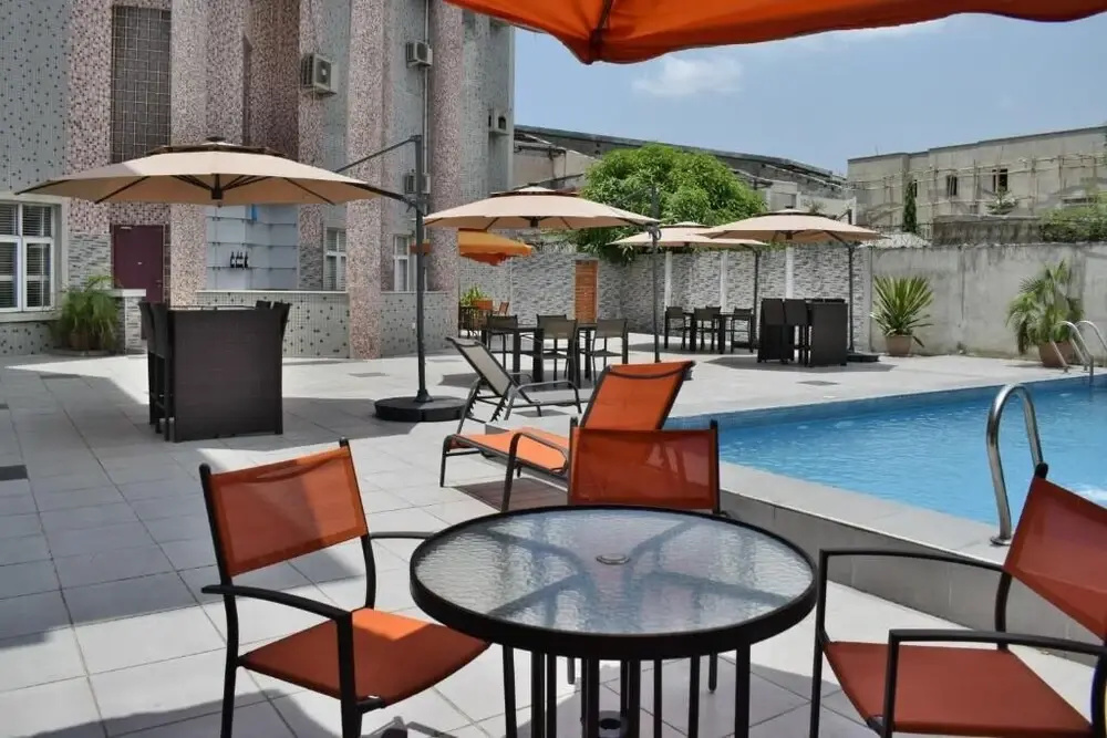 Silver Towers Hotel