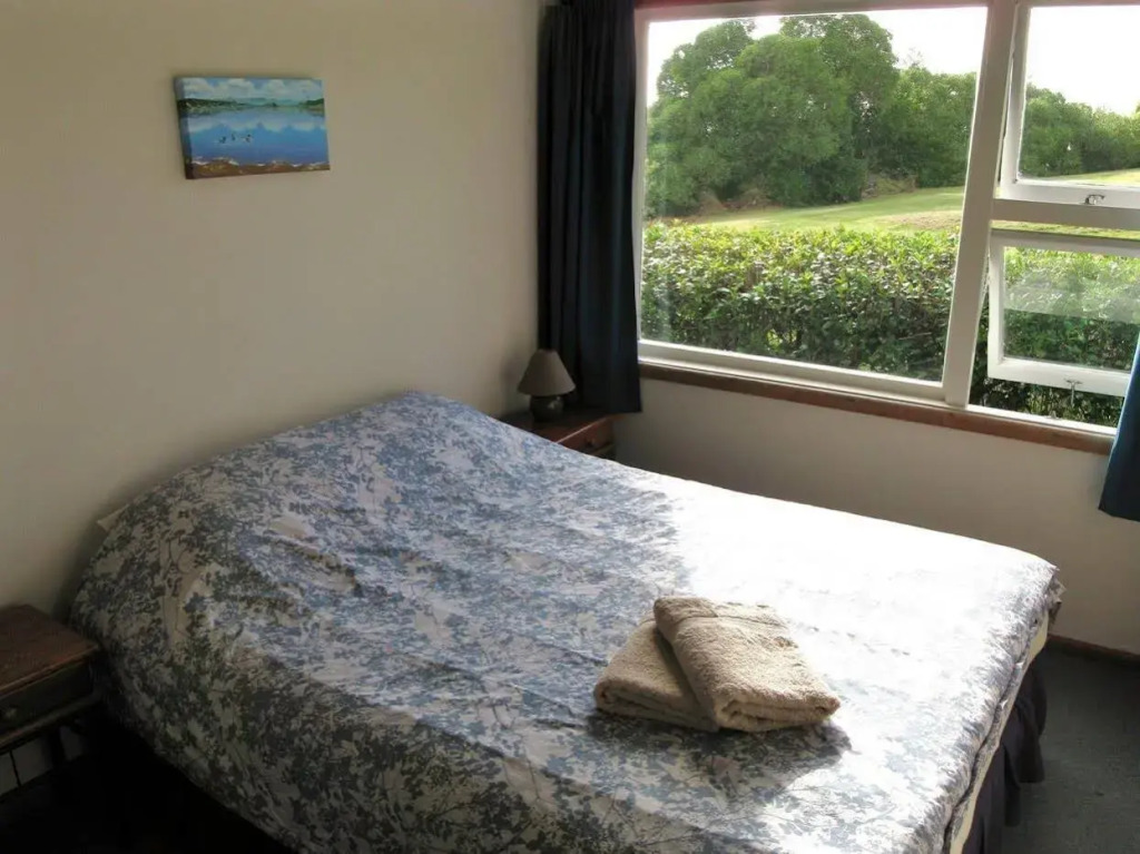 Dolphin Lodge
