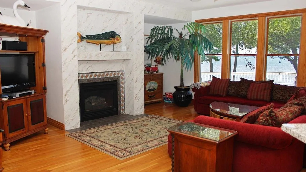Sound Decision - 4 Br Home