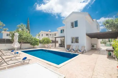 Holiday Home 3 Bedrooms 1 Bathroom - Pernera
