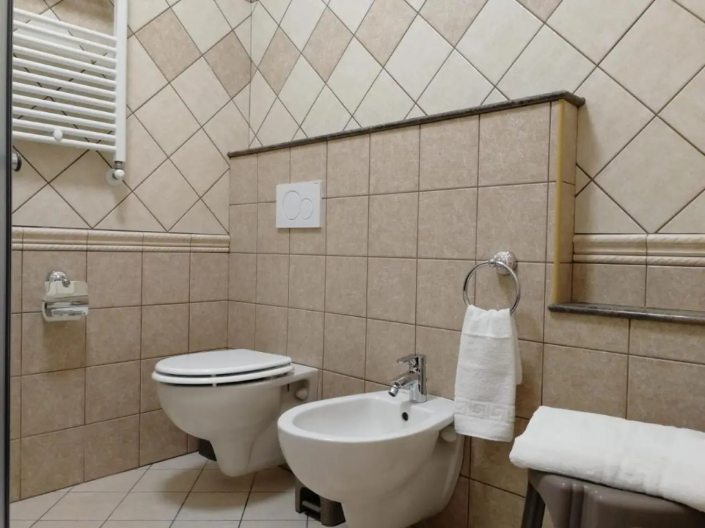 OLYMPUS ROOM