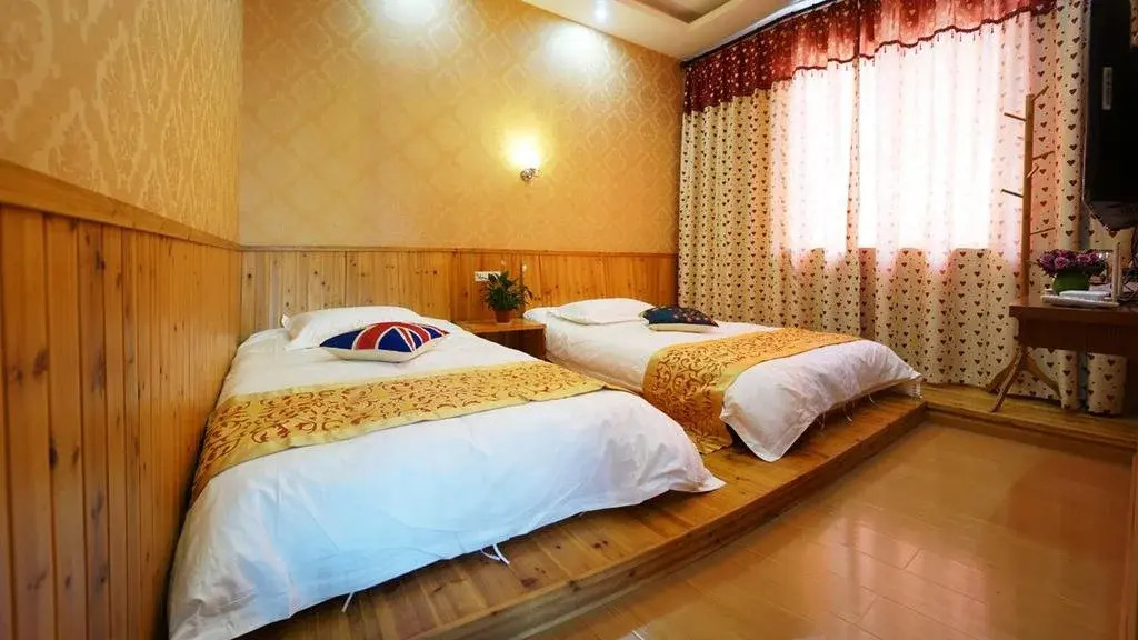 Wuzhen Dongming Inn