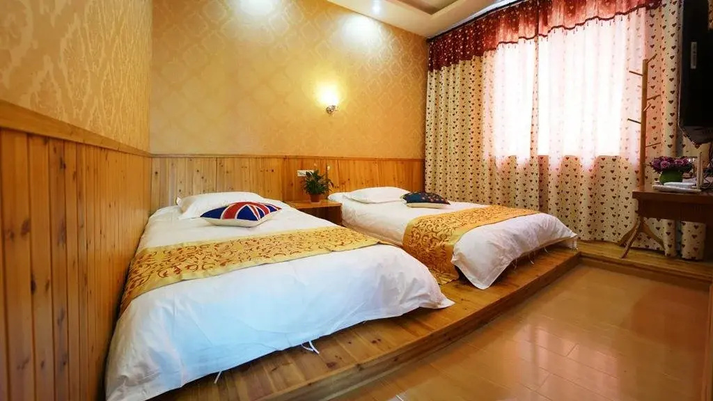 Wuzhen Dongming Inn