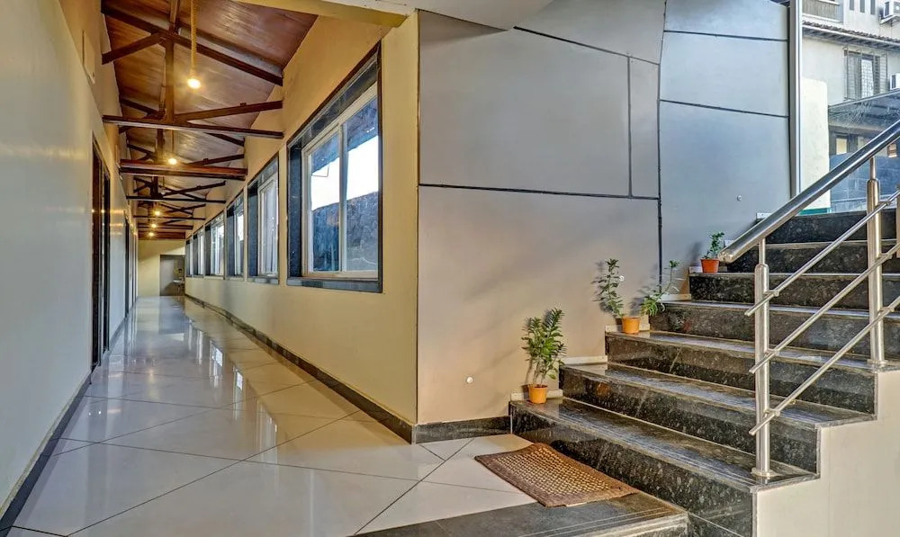 Hotel Lake Paradise Mahabaleshwar