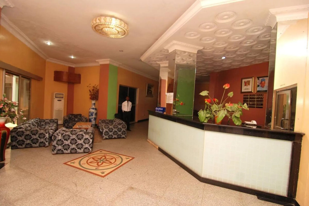 Kebbi Hotel